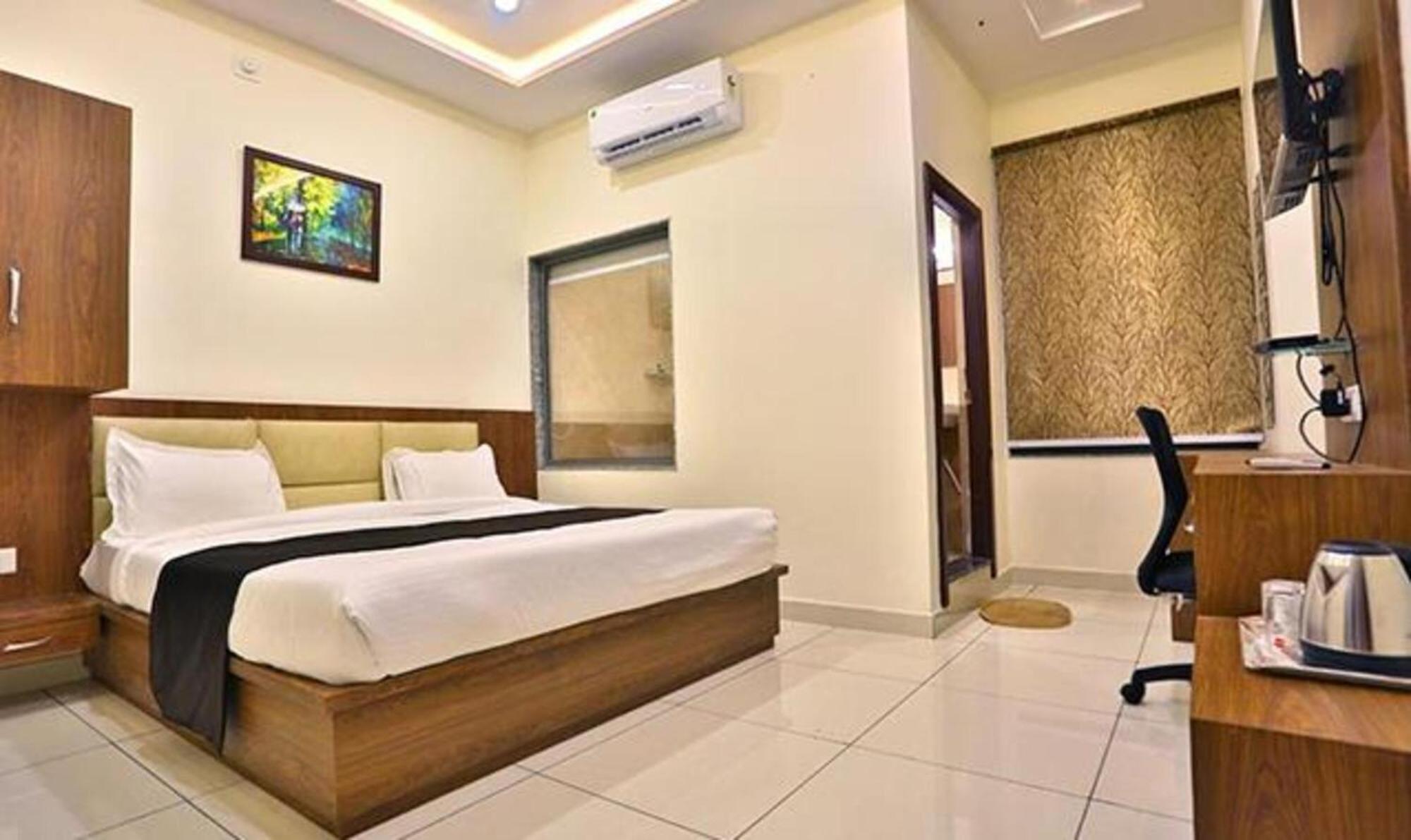 Fabhotel Prime Shree Dev Prime Ουνταϊπούρ Εξωτερικό φωτογραφία